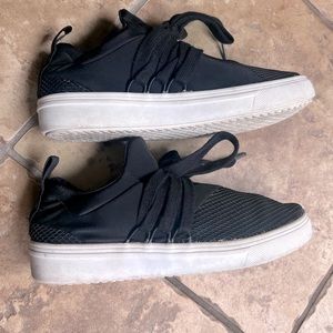 Mossimo Black ‘Kressi’ Laced Slip-On Tennis Shoes